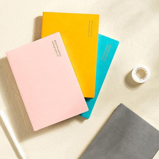 Блокнот Deli EN135LPINK A5 210х143мм искусст. кожа 80л линейка мягкая обложка розовый фото 4