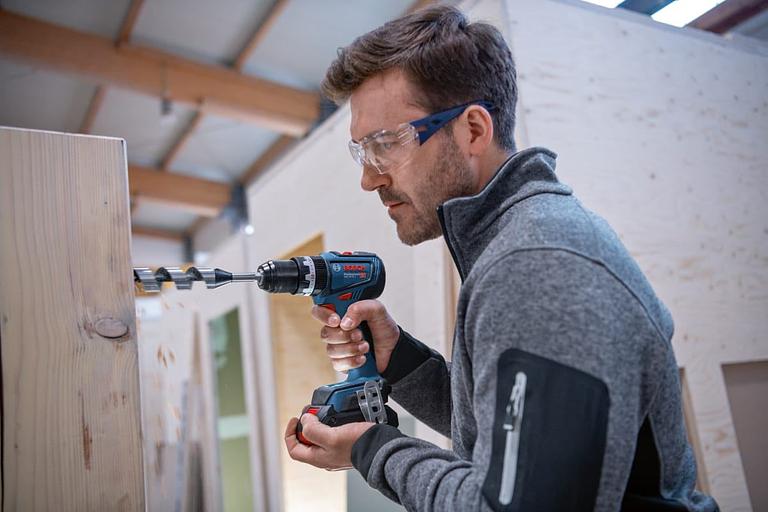 Дрель-шуруповерт Bosch GSB 18V-90 Без АКБ и ЗУ аккум. патрон:быстрозажимной (06019K6100) фото 4