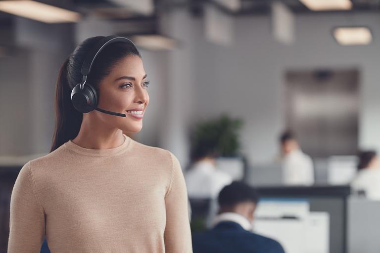 Гарнитура беспроводная Jabra Evolve2 65 - USB-A MS Teams Stereo with Charging Stand (26599-999-989) фото 10