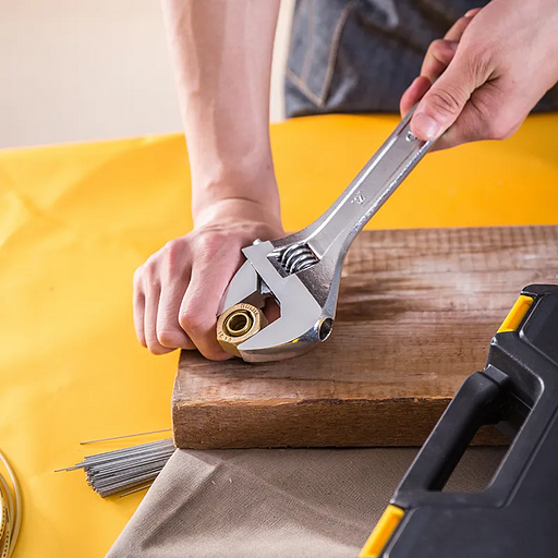 Ключи Deli Разводной ключ Deli DL012A 300мм, диапазон регулировки 0-36мм, инструментальная сталь, хромированная отделка фото 6