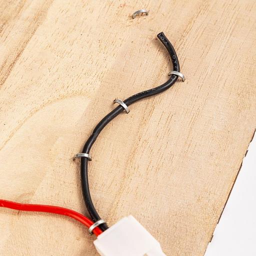 Степлеры, пистолеты, заклепочники Deli Мебельный степлер Deli DL238105 с набором скоб + антистеплер Набор: 2000шт D-тип. 2000шт Т-тип. 2000шт U-тип, 1шт скобоудалитель. фото 8