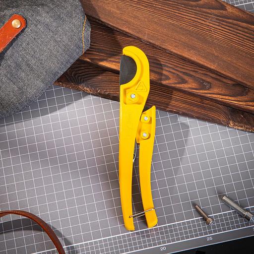 Труборез Deli Труборез для пластиковых труб Deli DL350033 диаметр реза до 33мм, лезвия с тефлоновым покрытием фото 2