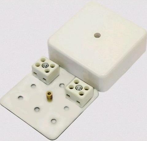 Коробка комутационная огнестойкая 7403-4 (75x75x28) фото 1