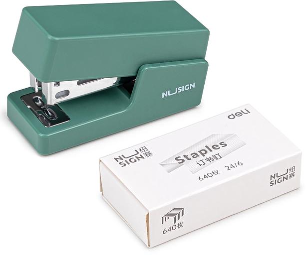 Степлер Deli NS083GREEN Nusign 24/6 26/6 (12листов) зеленый 40скоб блистер фото 1