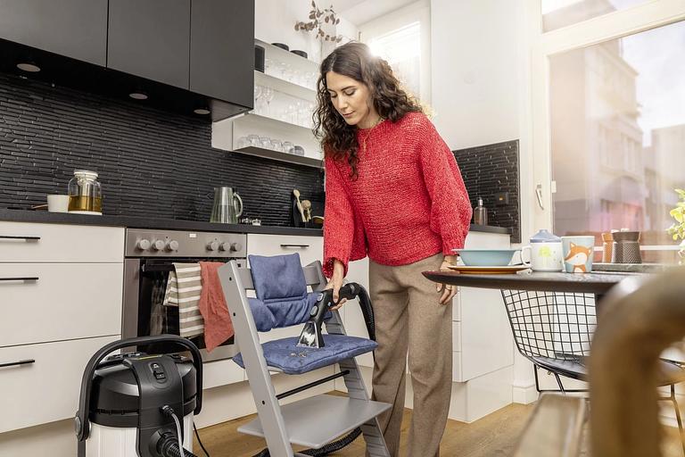 Пылесос моющий Karcher SE 4 Plus 1400Вт белый фото 5