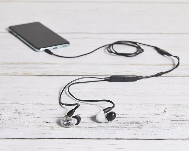 Внутриканальные наушники Shure SE42HYW+UNI-EFS фото 4