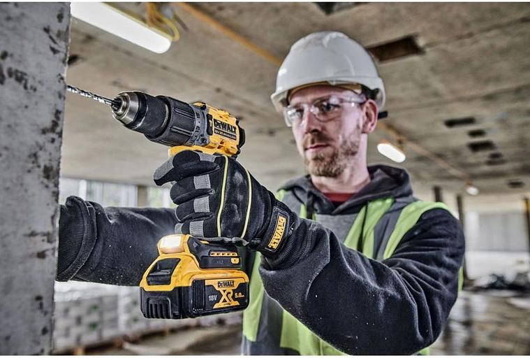 Шуруповерт DeWalt DCD805P2T-QW аккум. патрон:быстрозажимной (кейс в комплекте) фото 4