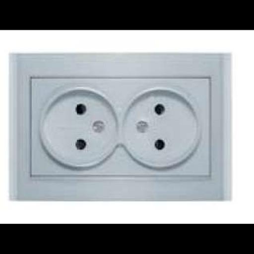 Розетка 2-м СП Бриллиант 16А IP20 без заземл. защ. шторки серебр. UNIVersal 7949773 фото 1