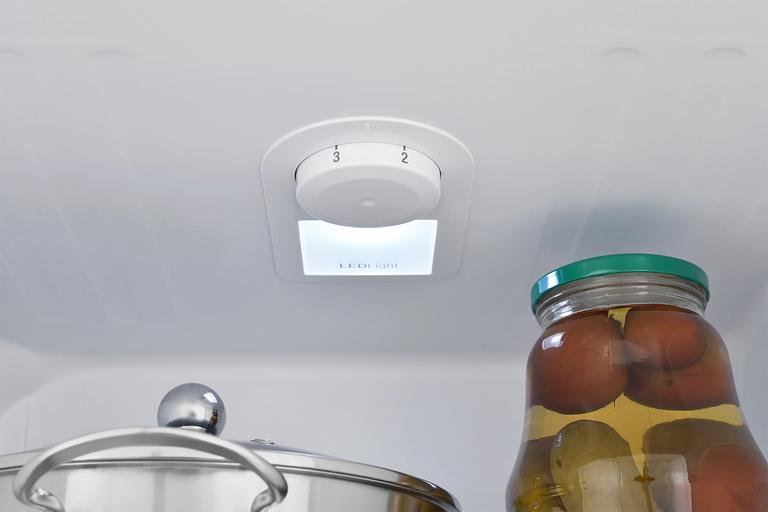 Холодильник Indesit IBH 18 2-хкамерн. (869891700020) фото 7