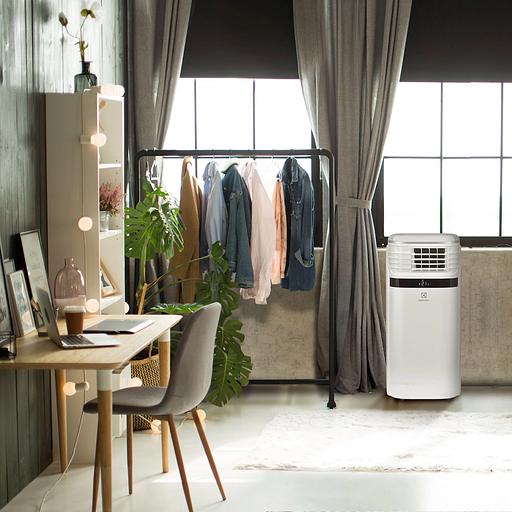 Кондиционер мобильный Electrolux EACM-22 JK/N3 фото 8