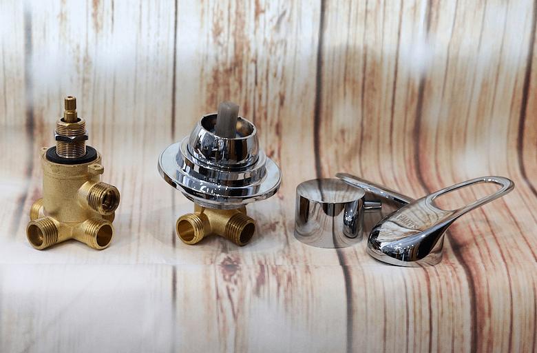 Смеситель 4 реж. для душевой кабины универсальный фото 1