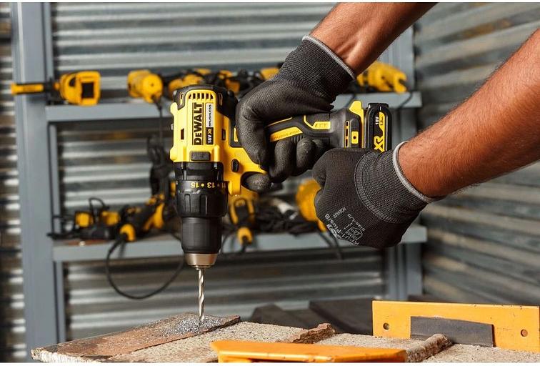 Дрель-шуруповерт DeWalt DCD777M2T аккум. патрон:быстрозажимной (кейс в комплекте) фото 5