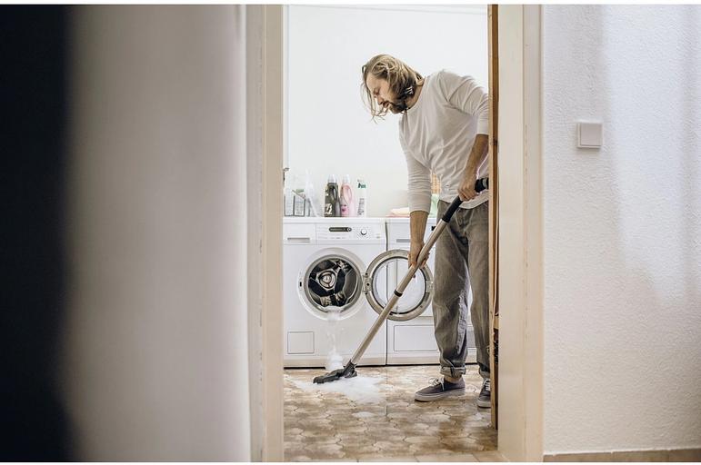 Строительный пылесос Karcher WD 6 P S V-30/6/22/T + DDC (YSY) 1300Вт (уборка: сухая/сбор воды) желтый фото 8