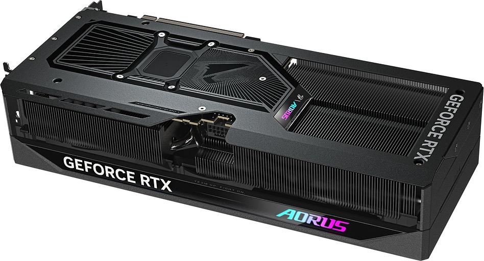 Видеокарта Gigabyte PCI-E GV-N5070AORUS M-12GD 1.0 NVIDIA GeForce RTX 5070 12Gb 192bit GDDR7 2805/28000 HDMIx1 DPx3 HDCP Ret фото 6