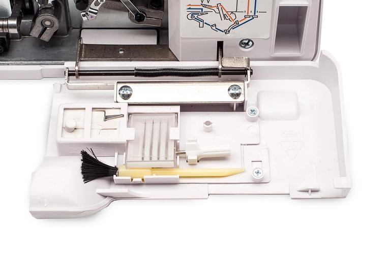 Швейная машинка Comfort 150 (оверлок) фото 7