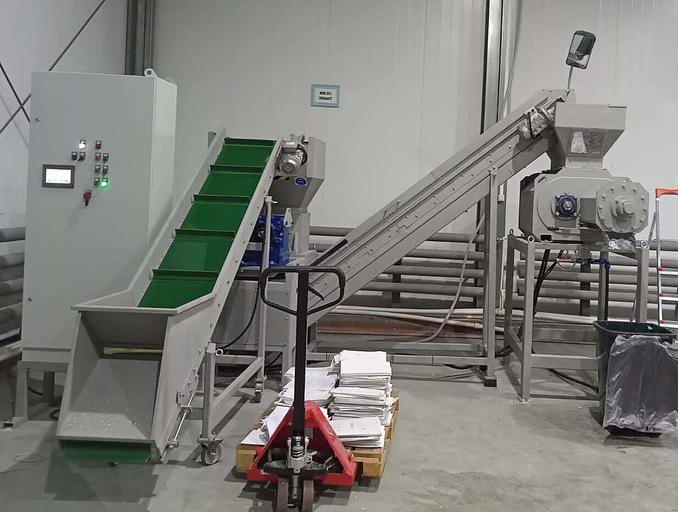 Шредер промышленный двухвальный с транспортёром выдачи фото 1