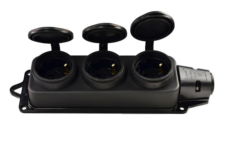 Розетка наружной установки 3х2Р+РЕ 1х16А 220v каучук фото 1