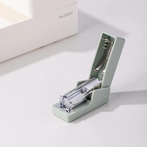 Степлер мини Deli ENS083GREEN ENS083 Linfini N10 24/6 (15листов) зеленый 15скоб металл/пластик блистер фото 4