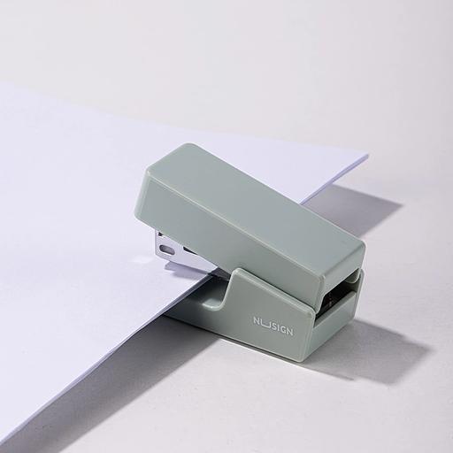 Степлер мини Deli ENS083GREEN ENS083 Linfini N10 24/6 (15листов) зеленый 15скоб металл/пластик блистер фото 6