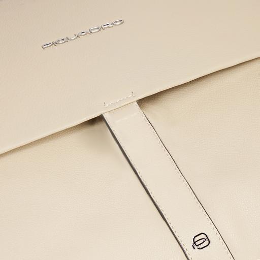 Деловая сумка женская Piquadro Than CA4021S135/BE с отделением для ноутбука бежевый натур.кожа фото 6