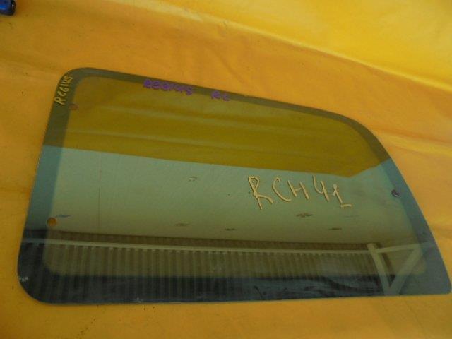 Стекло Toyota Regius. фото 1