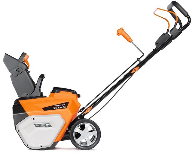 Снегоуборщик электр. Daewoo DAST 5542Li SET фото 4