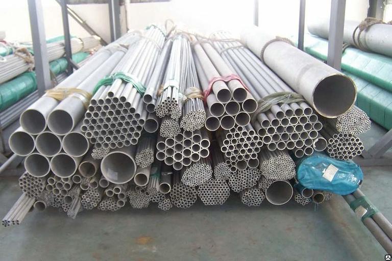 Труба нержавеющая бесшовная 68 мм, ст12Х18Н10Т фото 1