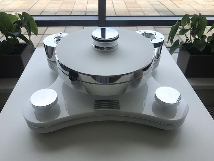 Виниловый проигрыватель Transrotor ZET 3 Glossy White Rega RB 880 фото 1