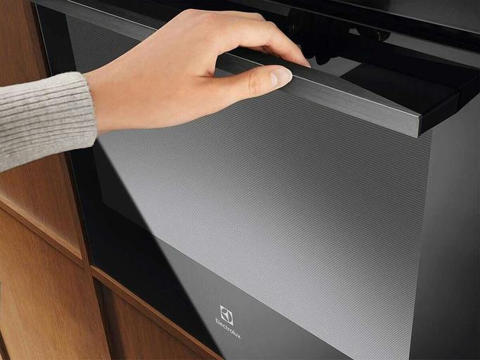 Духовой шкаф Электрический Electrolux KOFBH39H черный фото 3