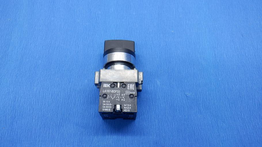 Переключатель LA167-BDF33 3 полож. 2з черный IEK фото 1