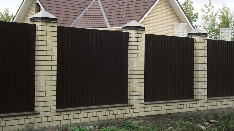 Комбинированные заборы опт фото 5