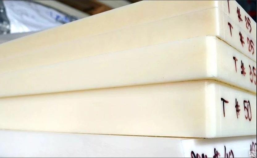 Полиамид (капролон) т-10х1100х1000 мм Опт фото 1