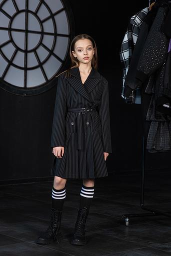 Двубортное чёрное платье-жакет в полоску на девочку ОПТ фото 1