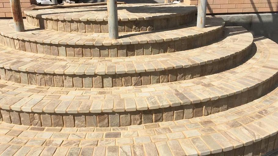 Брусчатка песчаник пилено-галтованный Сосна /м2 (50 мм) фото 1