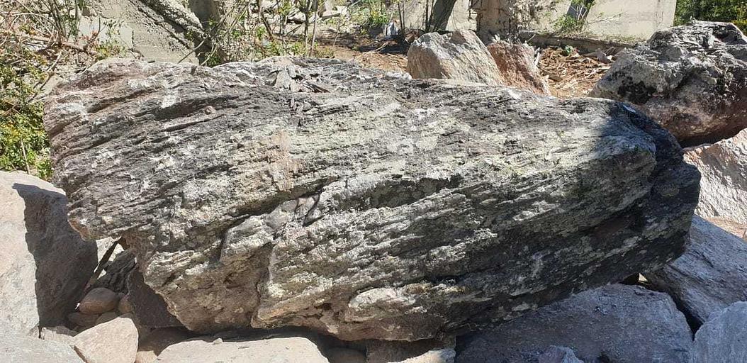 Глыба камень сланец Серебро /тн (1200-1800 мм) фото 1