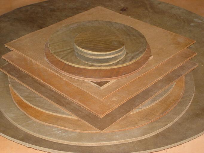 Круги, пластины из кожи фото 1