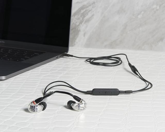 Внутриканальные наушники Shure SE53BACL+UNI-EFS фото 4