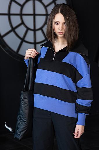 Чёрно-фиолетовый свитшот в полоску с молнией на горле для девочки ОПТ фото 1