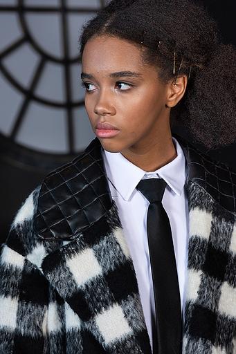 Чёрно-белое пальто в клетку на девочку ОПТ фото 4