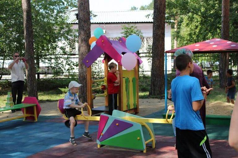 Услуги по укладке плитки, бесшовных покрытий из резиновой крошки фото 4
