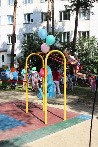 Услуги по укладке плитки, бесшовных покрытий из резиновой крошки фото 8