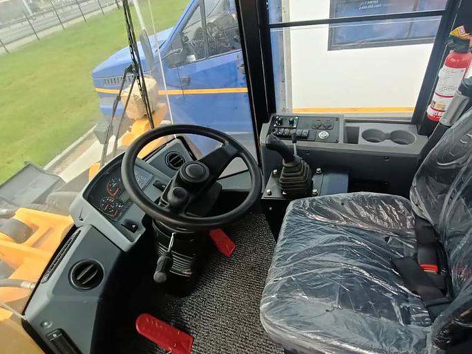 Фронтальный погрузчик JGM 757 K фото 9