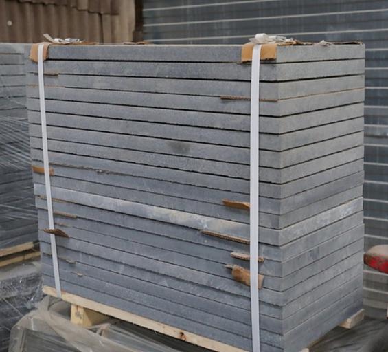 Гранитная плитка «Габбро-Диабаза» 600х300х30 Термообработанная ОПТ фото 1