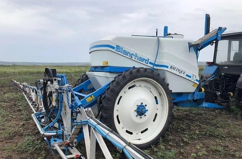 Опрыскиватель прицепной Балтика 24 м 3.2 бак 2013 г фото 1