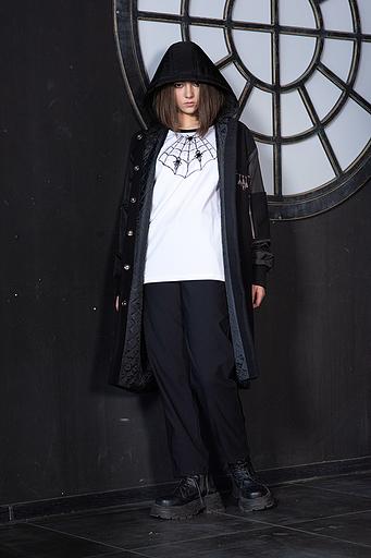 Чёрное пальто-бомбер со съёмным капюшоном для девочки ОПТ фото 1