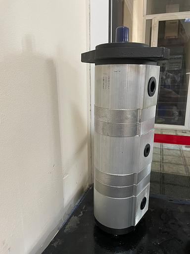 Секционный гидравлический насос GSDM 20/20/10 сс+L фото 1