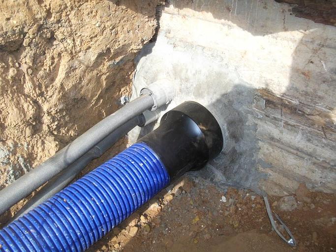 Ввод теплотрассы из гофротрубы 160 мм (до заливки бетона) фото 4