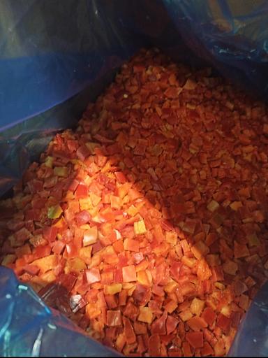 Перец красный кубик замороженный опт фото 1