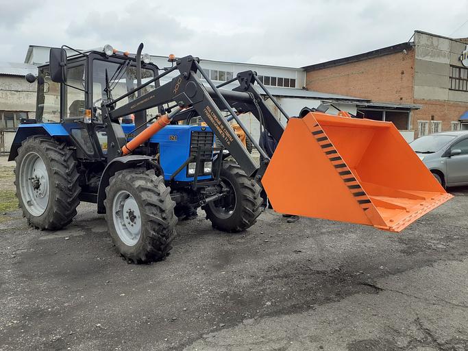 Погрузчик фронтальный ПФ-1.2М , ковш 0,7 и 0,9 м3 на МТЗ 82.1 фото 1