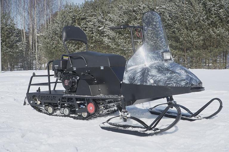 Снегоход Бурлак Егерь Центро М 15 л.с., 2710*1100*1300 мм. подвеска: катковая фото 2